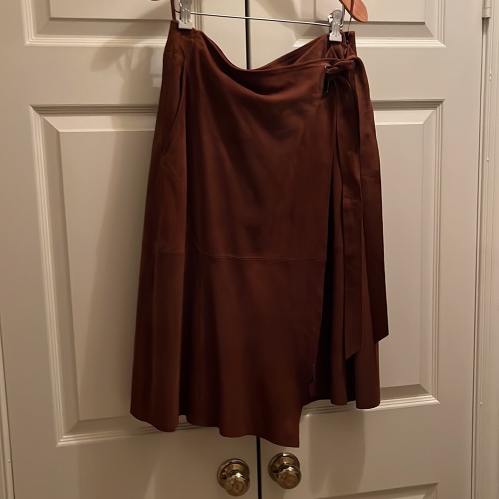🍁🍂🍃 Suede A line skirt! Seamed detail! Excellent condition! Barely worn!